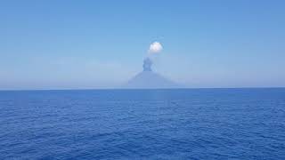 Stromboli in eruzione 28082019 [upl. by Ardnaiek]