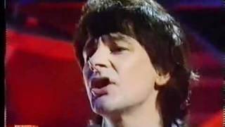 Colin Blunstone and Dave Stewart  What Becomes of the Broken Hearted [upl. by Maloy]