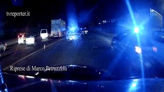 Inseguimento in diretta arrestato VOLANTE113 [upl. by Nosnar]