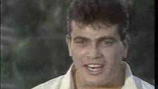 amr diab omal eih old clip [upl. by Jesselyn]