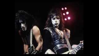 Kiss live at Universal City 2731983  Full Show [upl. by Aunson]