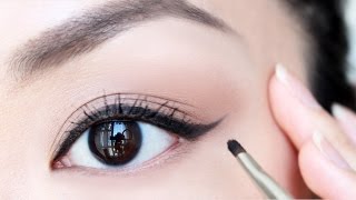 HOW TO Apply Eyeliner For Beginners  chiutips [upl. by Sadie]