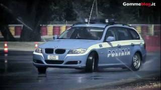 Auto Polizia Guida Estrema con gomme Pirelli [upl. by Ynolem]